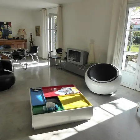 Pierre - Ile D'oleron Jardin * Saint-Pierre-d'Oleron